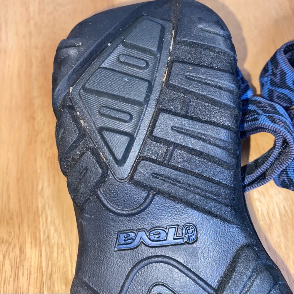 SOLD✨TEVA Hurricane Men’s Size 7 Blue Outdoor Sandals - Picture 9 of 11